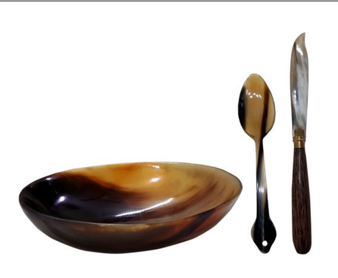 ATTRACTIVE HANDMADE HORNCRAFT CAKE SERVING SET - BOWL, KNIFE, SPOON
