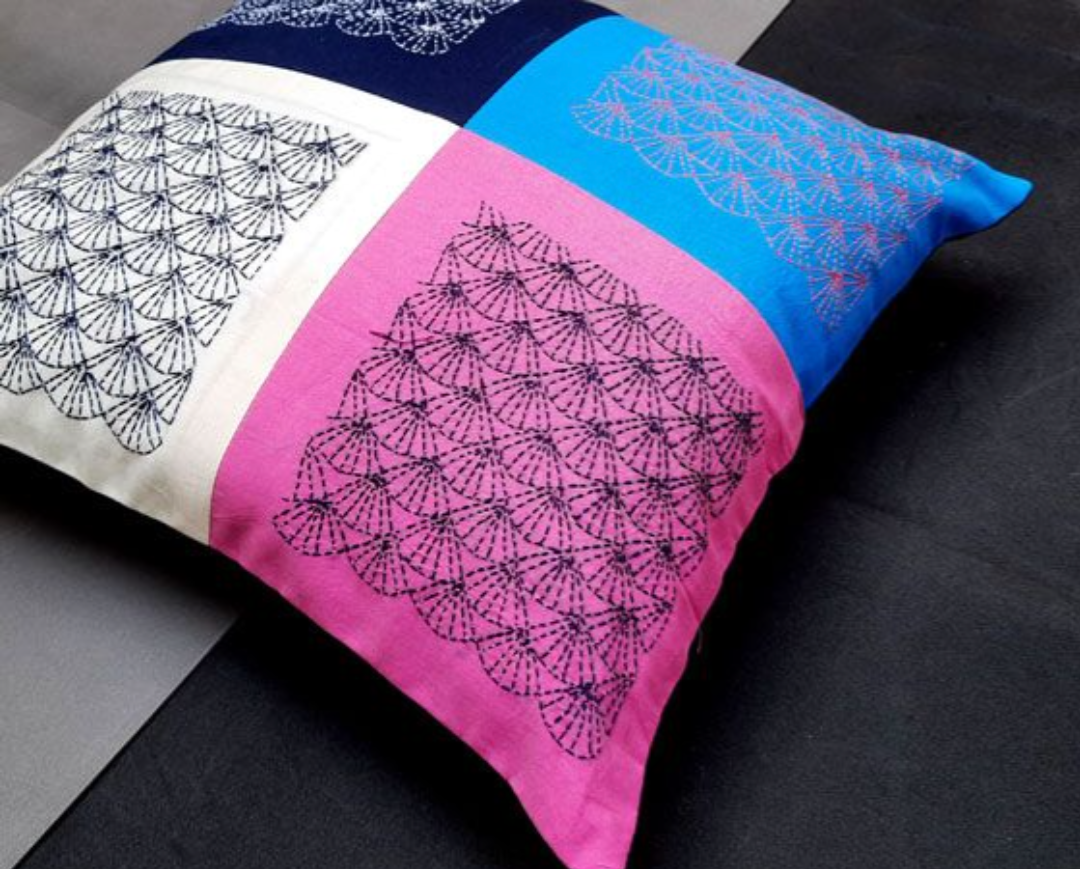 KANTHSTITCHED 4 COLOUR CUSHION COVER