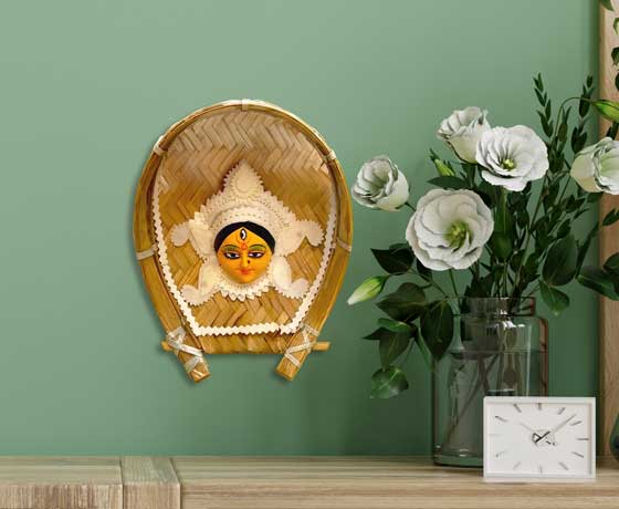 MAA DURGA SHOWPIECE WITH SHOLA DECORATION - FIXED ON KULO/ BAMBOO TRAY (SMALL)