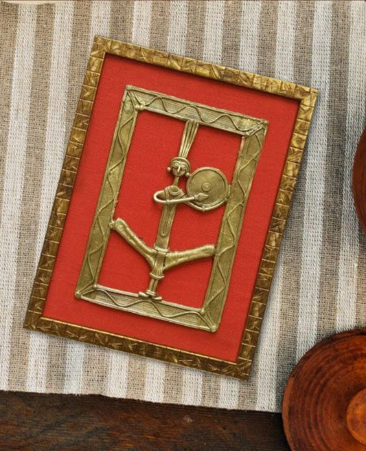 HANDMADE DOKRA METAL SINGLE MUSICIAN IN A WOODEN FRAME-RED