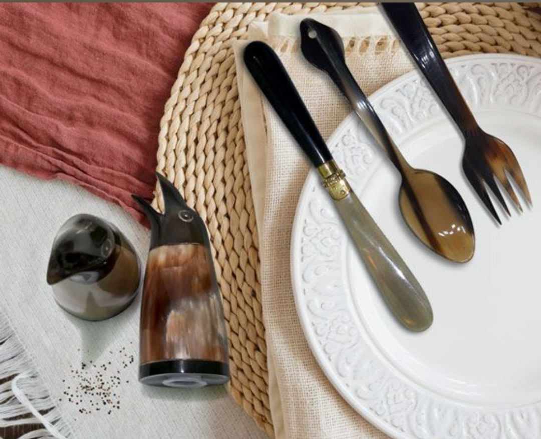 ATTRACTIVE HANDMADE HORNCRAFT BREAKFAST SET